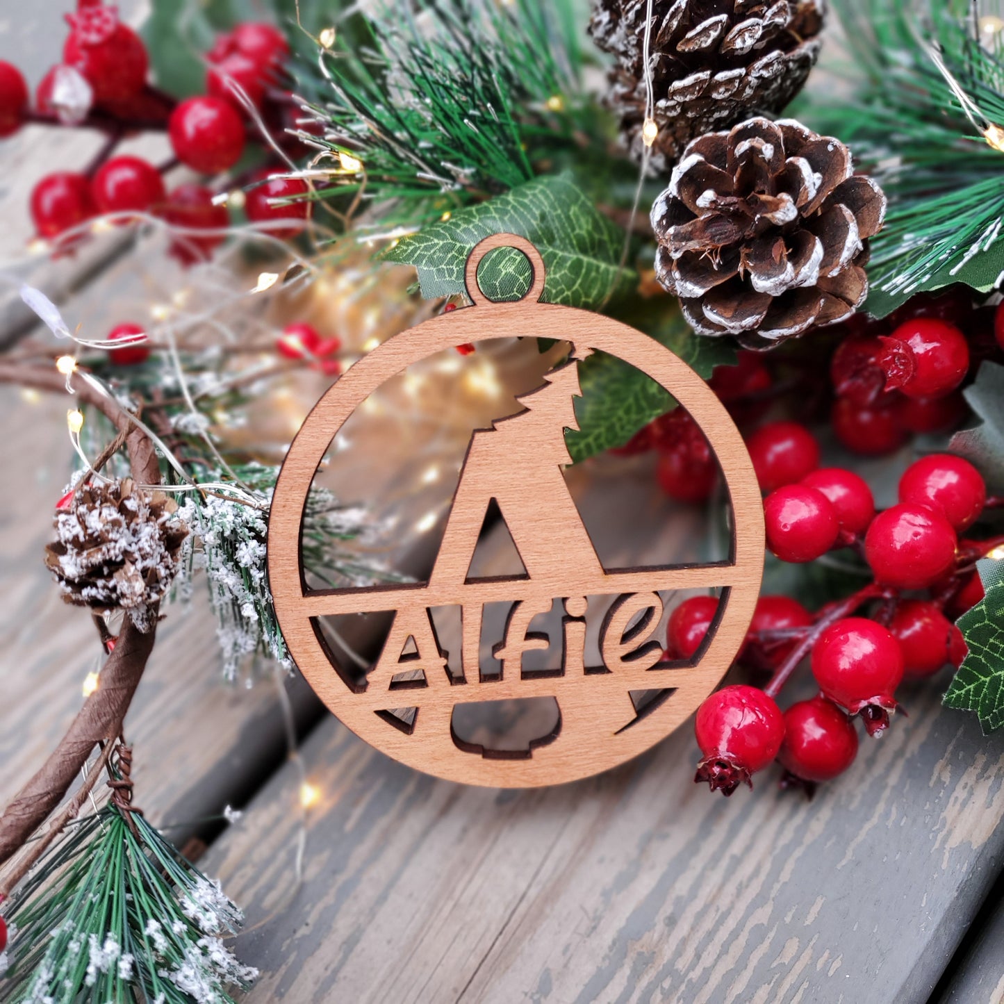 PersonalizedMonogram ornament - Christmas tree